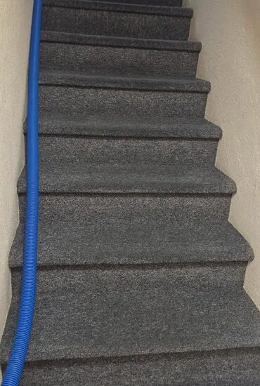 Staircase runner after a hand clean